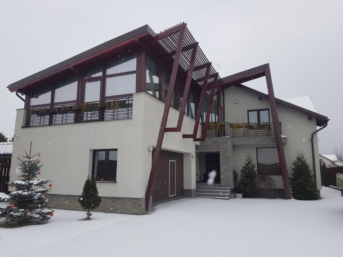 Vila Zinnober 브라쇼브 외부 사진